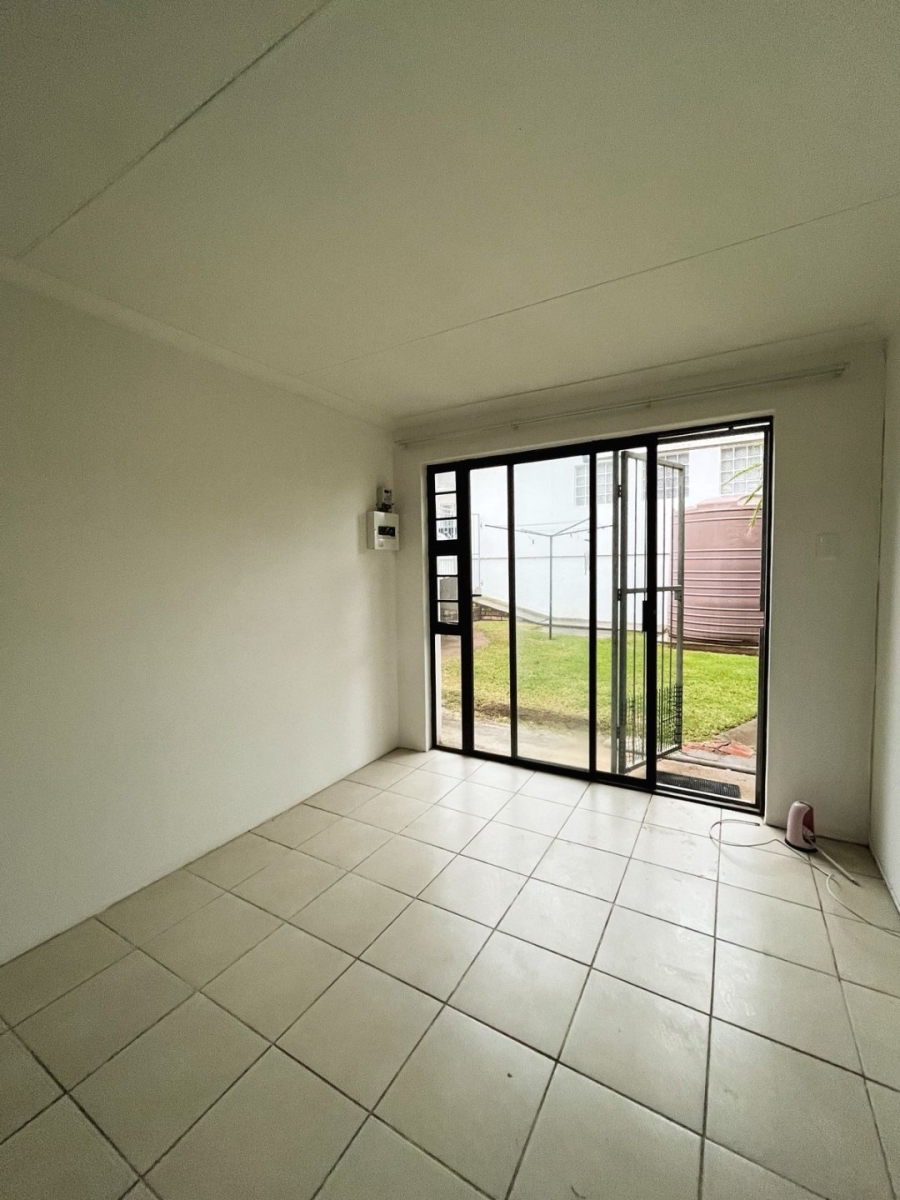 5 Bedroom Property for Sale in Vanes Estate Eastern Cape